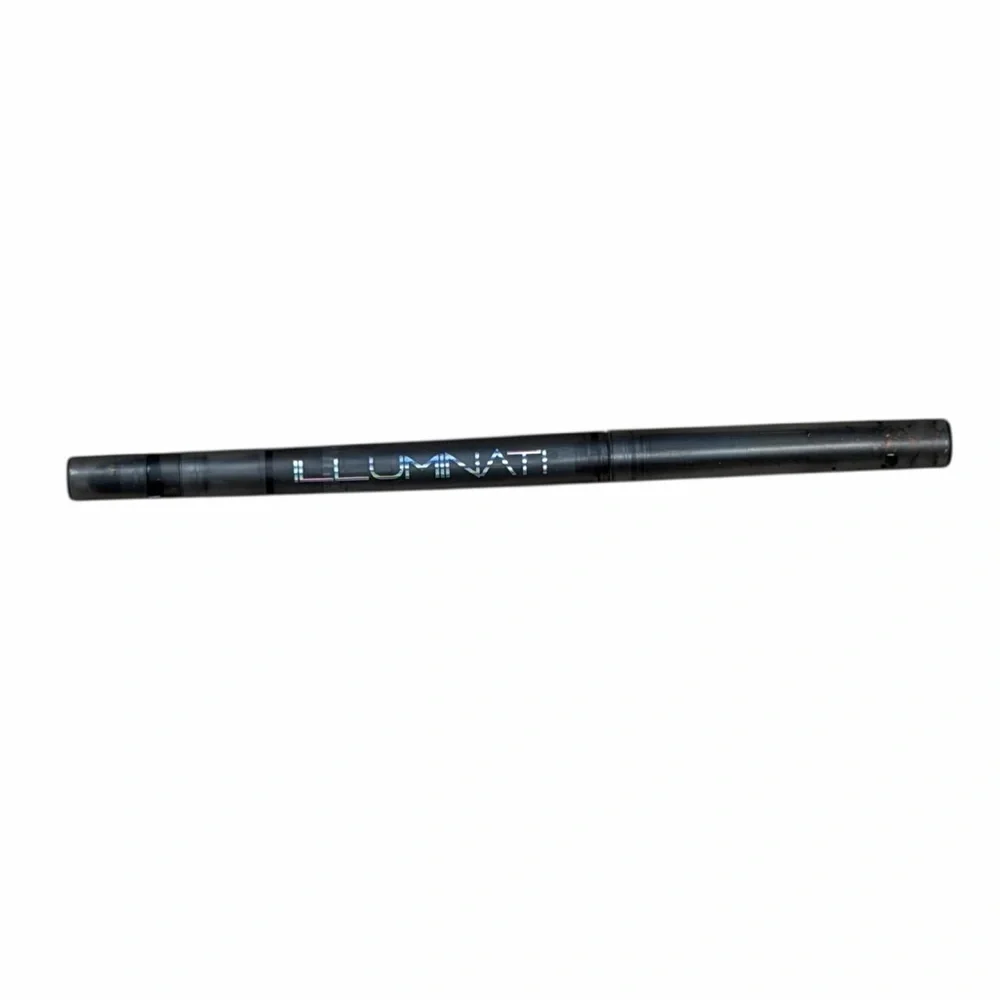 Illuminati Cosmetics Multi-Chrome Gel Eyeliner in Prime